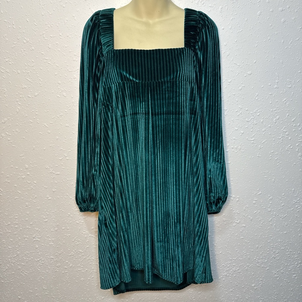 Elegant Teal Velvet Dress